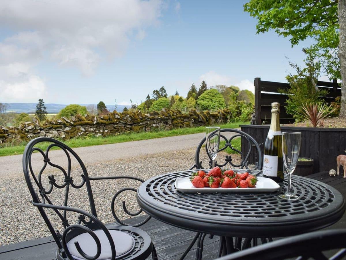 Rowanlea Lodge With Hot Tub Marykirk Exterior foto